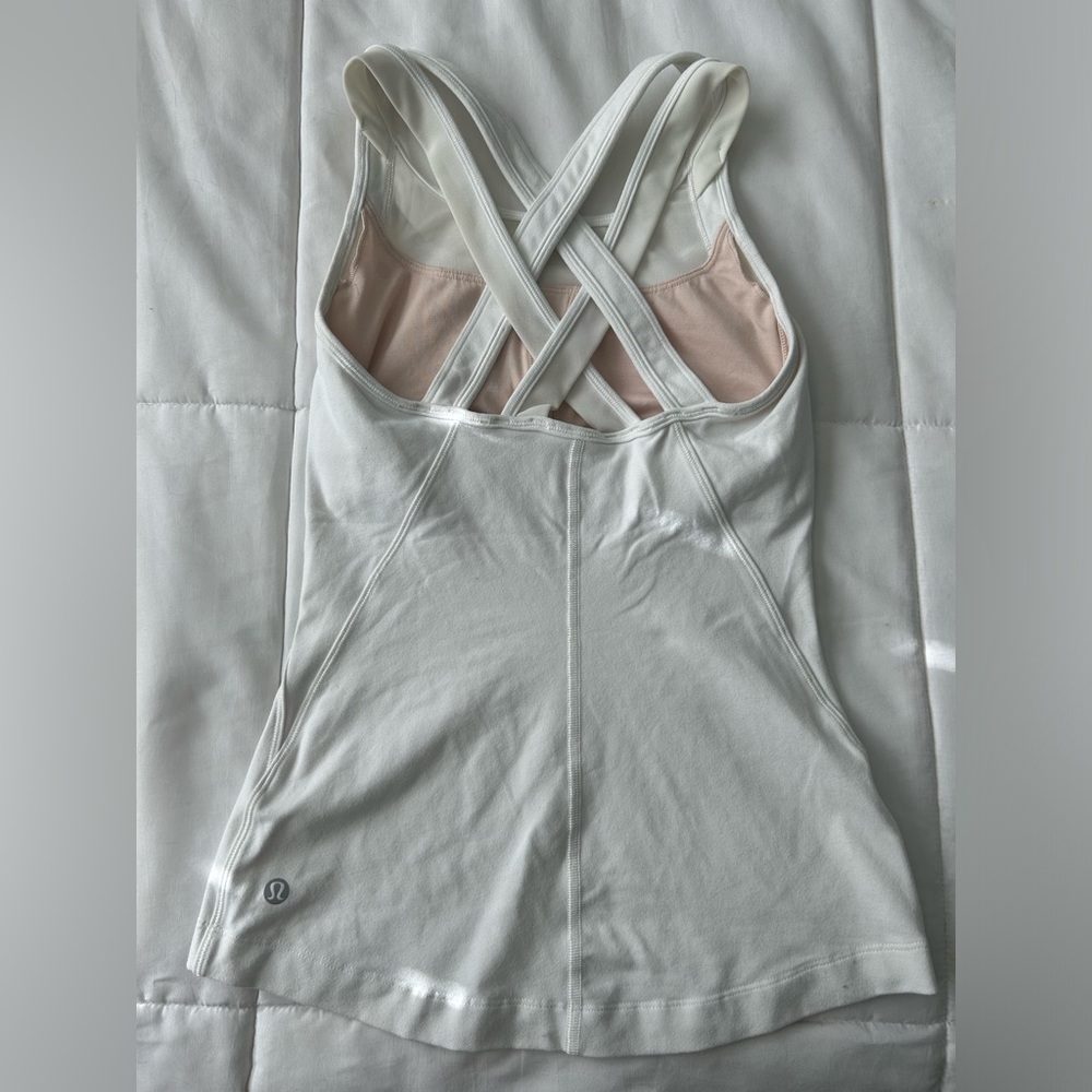 Women’s Lululemon Workout Top Sz.2 - Picture 4 of 4